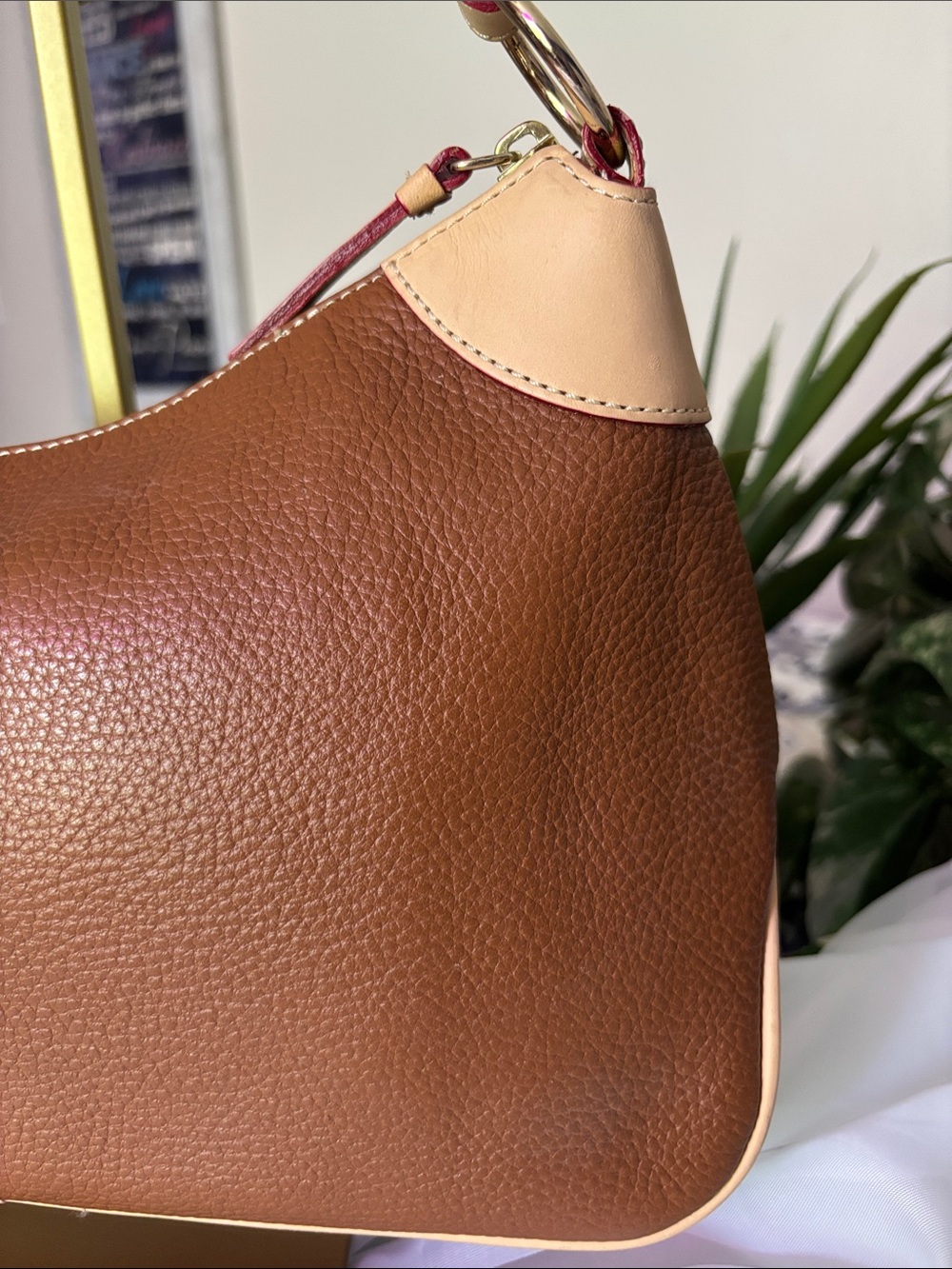 Dooney & Bourke Brown Pebbled Leather Shoulder Bag with Cream Trim - Picture 8 of 17